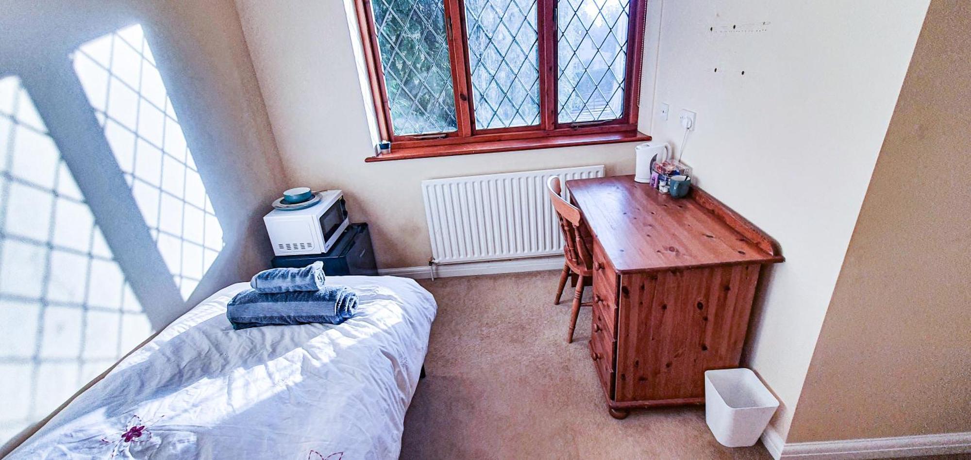 Old Slade Cottage - Train To London 30Mins, Heathrow 15Mins Away,Free Parking - En-Suit Rooms West Drayton  Rom bilde
